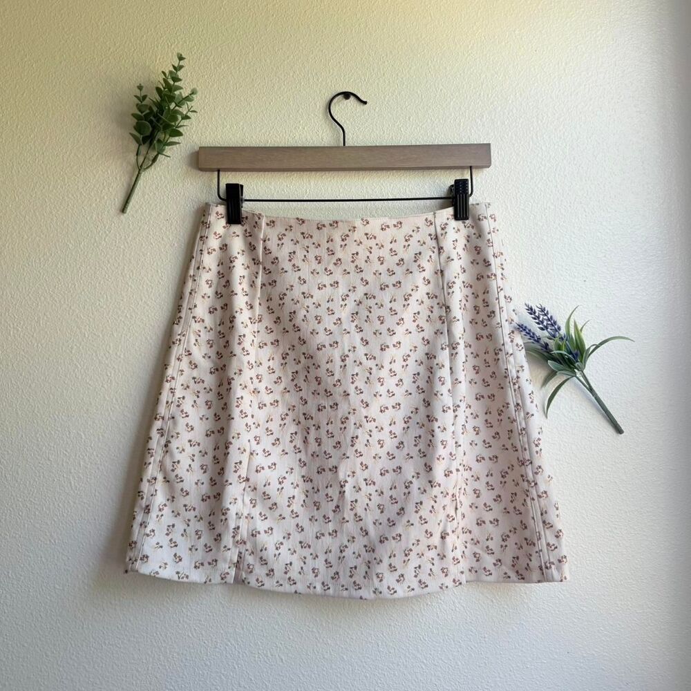 Cider Women's Cream and Pink Skirt